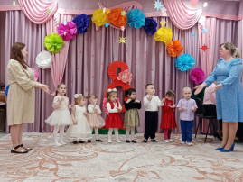 8 марта! 8 марта!.